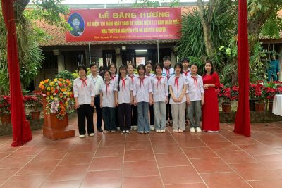 MỘT SỐ HÌNH ẢNH CỦA THẦY VÀ TRÒ TRƯỜNG THCS TRUNG LƯƠNG TRONG CHUỖI HOẠT ĐỘNG KỶ NIỆM 117 NĂM NGÀY MẤT NHÀ THƠ TAM NGUYÊN YÊN ĐỔ NGUYỄN KHUYẾN