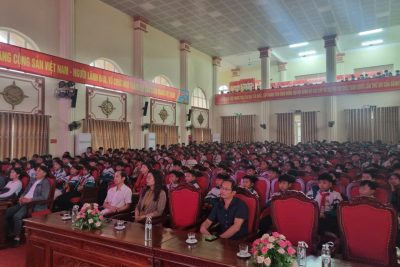 Hoạt động xem phim “Mưa đỏ” – Giáo dục truyền thống cách mạng cho học sinh THCS Trung Lương